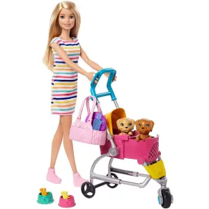 Barbie Köpekleri İle Geziyor GHV92
